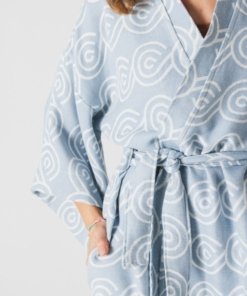 Bambukinis moteriškas kimono mėlynos spalvos
